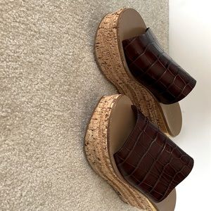 Chloe Crocodile Platform Slides